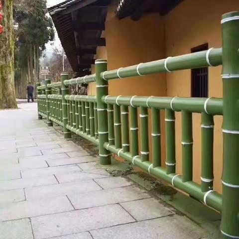 龙辉园林景观艺术材料厂，仿竹护栏厂家直销，欢迎来电13576437849