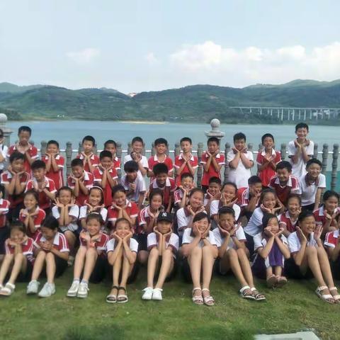 郴州市湘南小学六年级（28）班一日校外实践活动回顾