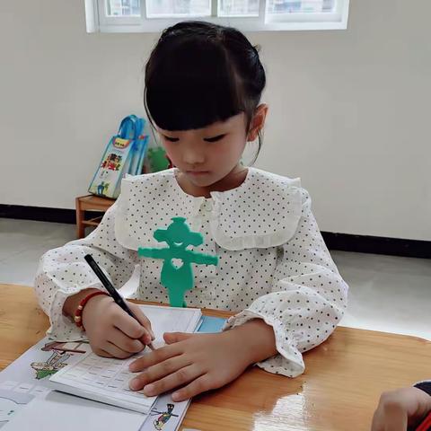 【专访】奋发图强 郴州神墨练字小学员 李宬熙