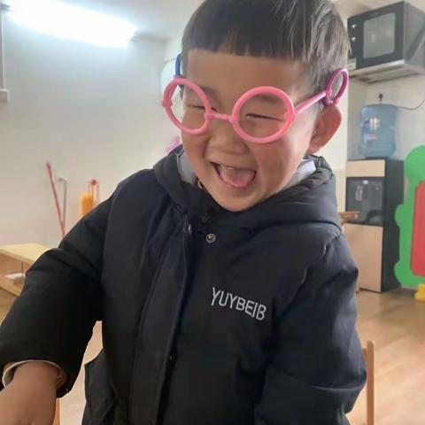 雅恩幼儿园森林三班—朱燚宇