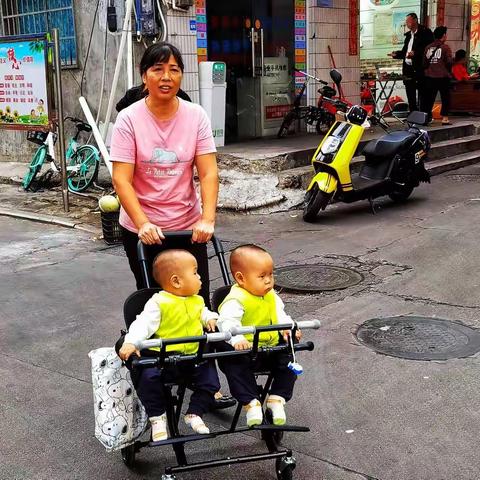 街头巷尾（五）三亚港门村街巷抓拍