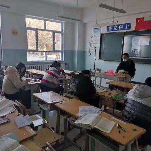 以研促教•研无止境——温宿县克孜勒镇中学读书•论书•备书活动