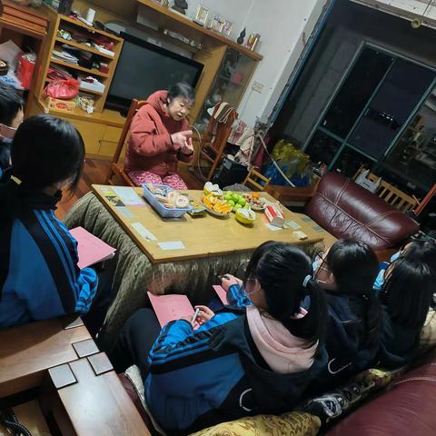 传承红色基因   讲述党的故事