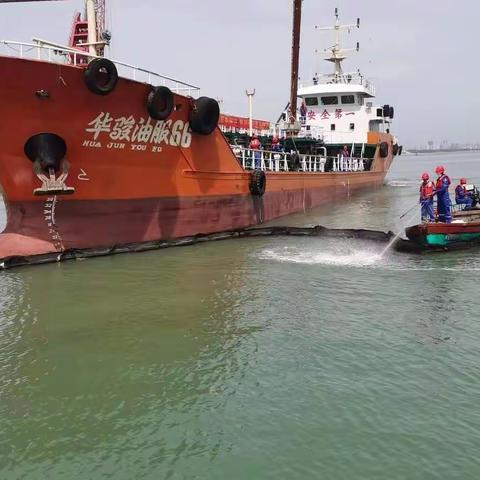 集装箱公司开展2022年船舶溢油应急演练