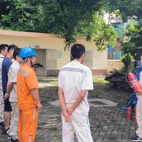 摸到练武，提升技能--集装箱公司开展应急队伍人员训练