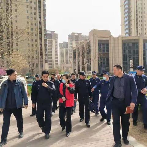 【城市管理进社区】滨湖社区联合济北派出所、区消防大队开展消防安全大检查