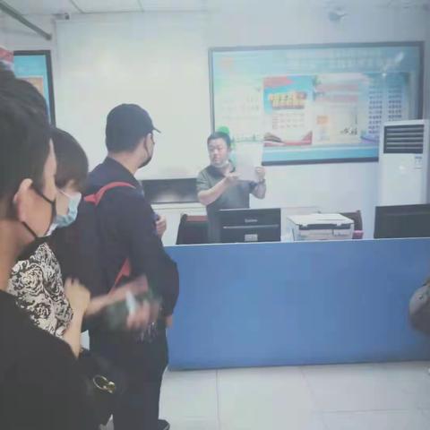 团结路街道守敬社区召开第三次“疫情防控部署会”