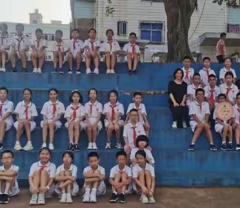 遇见即喜，可待佳期——培才小学六（1）班庆中秋，感师恩