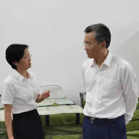 武汉分行行长邱世杰副行长赖军到现金营运中心检查工作