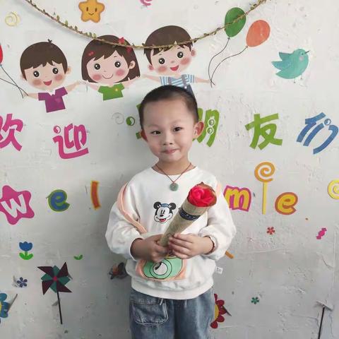 “浓情五月，感恩母亲”健乐幼儿园中一班的小朋友们——母亲节