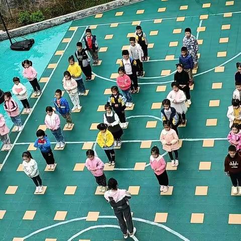 云舟幼儿园果果三班《勇敢日》给孩子一个难忘的回忆