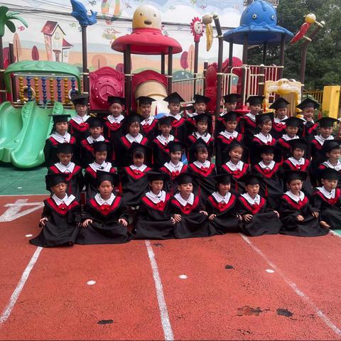 我们毕业🎓！——2022年小天使幼儿园大（5）班