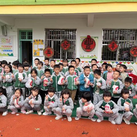 小天使幼儿园大五班2022年上学期开心时刻