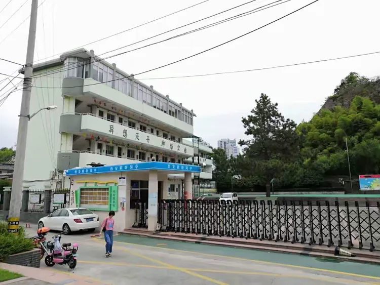 温州市光明小学 黄兴龙 诗/摄
