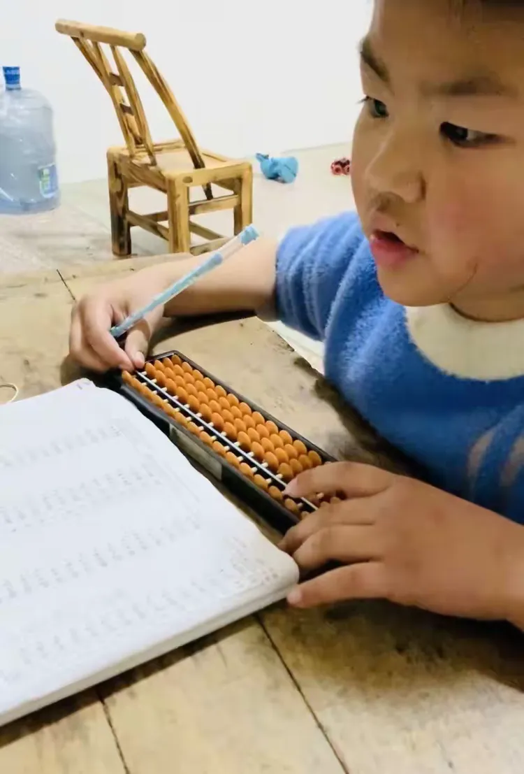 【专访】奋发图强 神墨珠心算学员：王瑞鑫