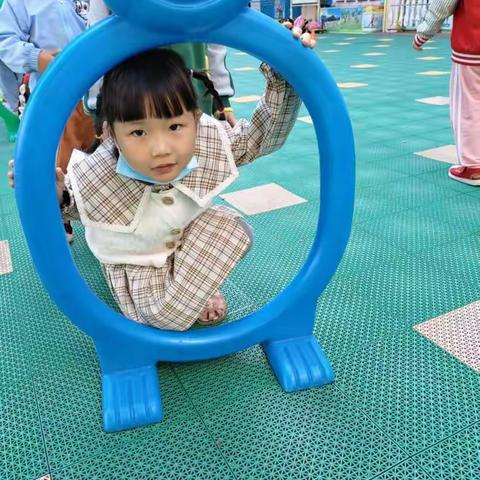 2022年5月16日——2022年5月20日第14周小(1)班幼儿活动回顾