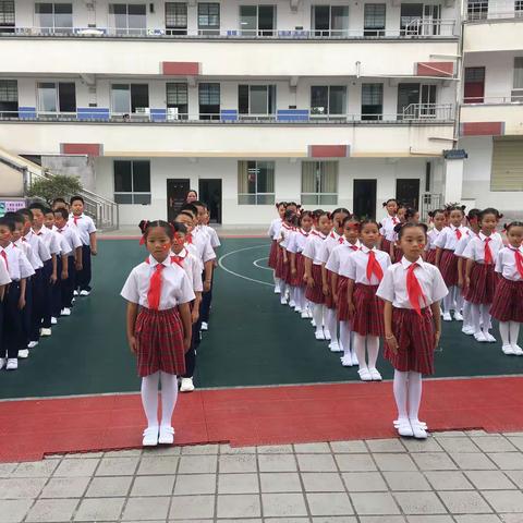 七彩阳光，健康成长——思茅二小360班广播体操比赛