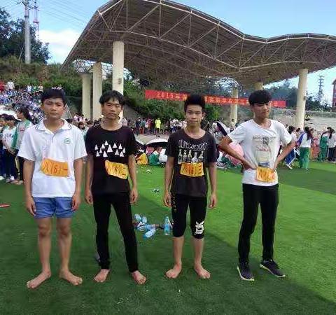 校运会之八（6）班风采