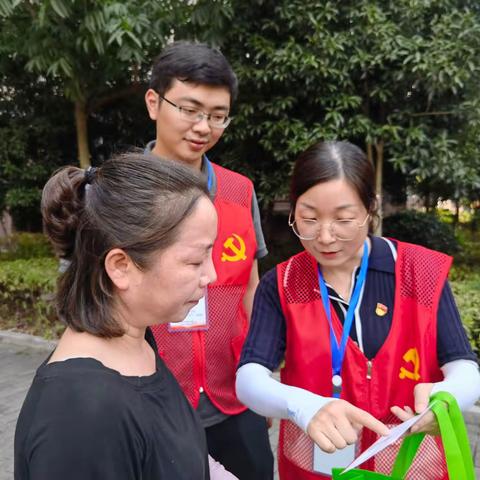 （7月26日）丽华村“党群连心、网格走亲”活动