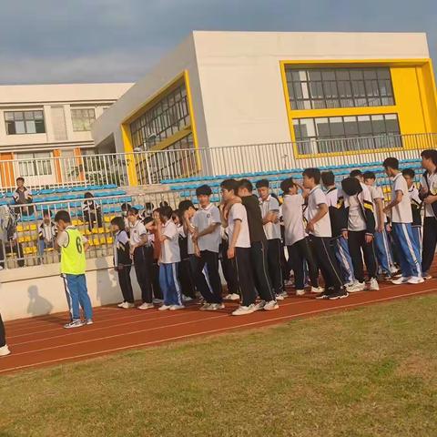 椰海学校九（6）班疫情复课通知