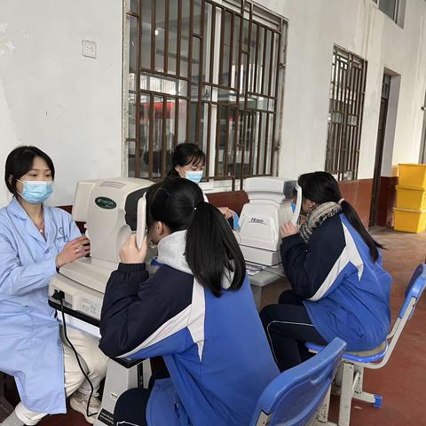 爱眼护眼，预防近视—建瓯一中初中部开展视力监测活动