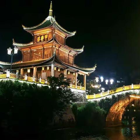 2019贵州之旅8~贵阳一晚，夜访甲秀楼