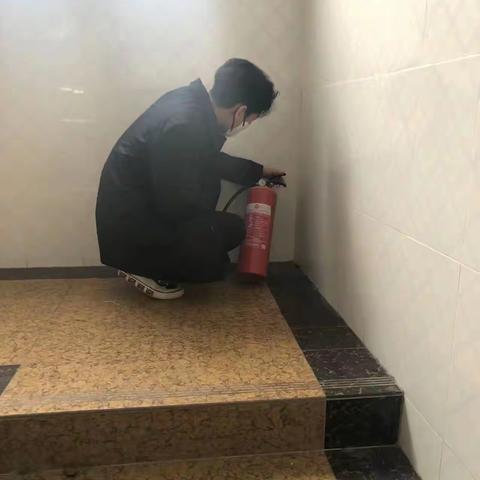 人和镇社会事务综合服务中心工作简报（12月15日）