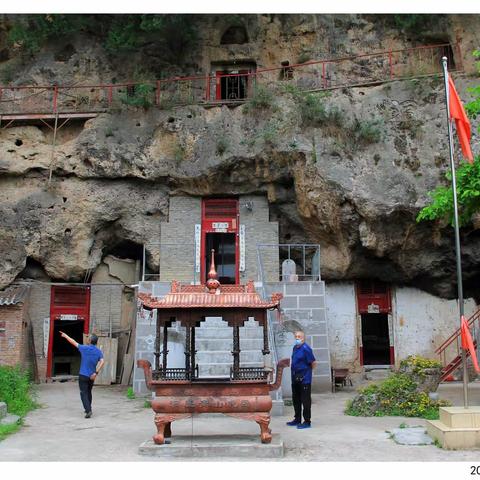 千阳 青崖洞 一线天