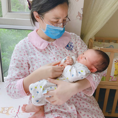 家月馨月嫂-罗晓琴阿姨