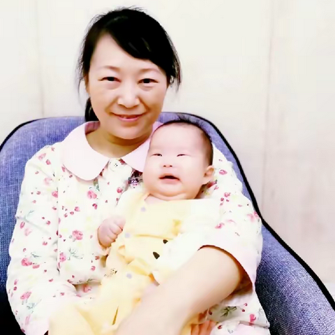 家月馨月嫂-刘汉兰阿姨