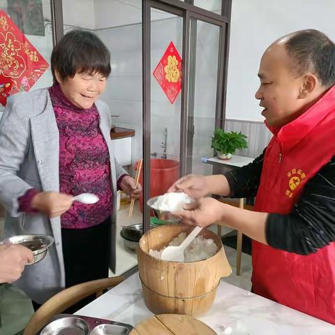 家门口的美味——西兰村幸福院长者食堂试营业