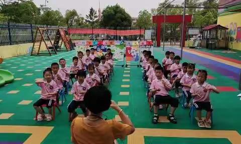 分享快乐 见证成长一一兴和童馨幼儿园大二班期末教学成果汇报。