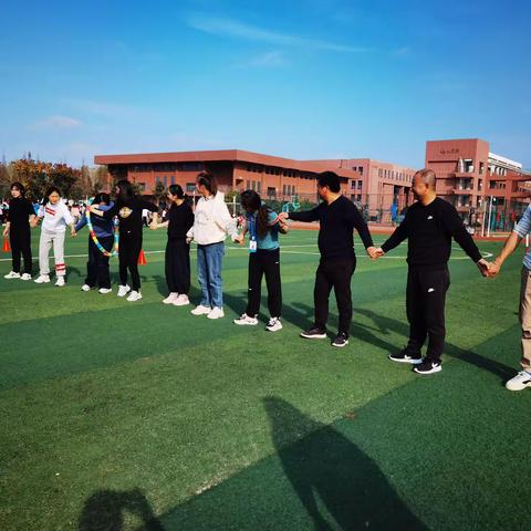 凝心聚力共奋进  健康运动欢乐多 ——来安县第二小学教职工趣味运动会开赛