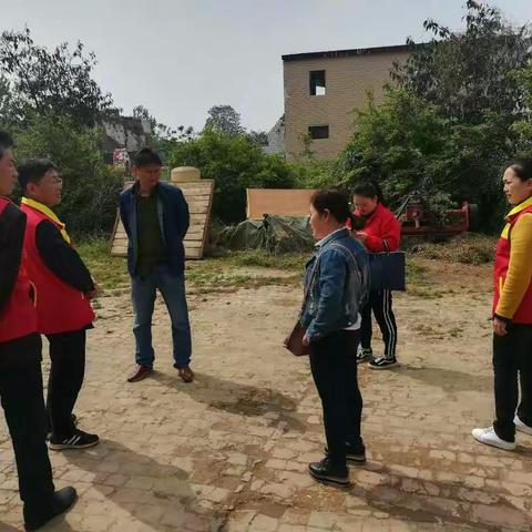 漯河市和西城区爱卫办领导到西城区检查2018年度春季集中灭鼠灭蟑工作。