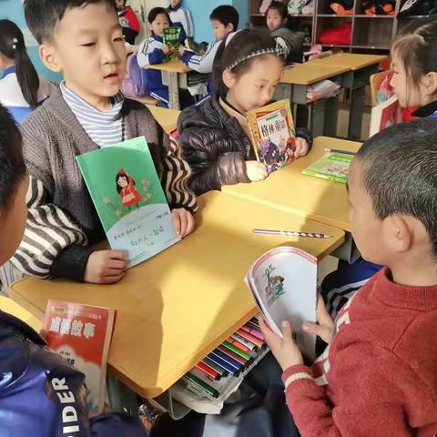 移风店中心小学“好书推荐”活动
