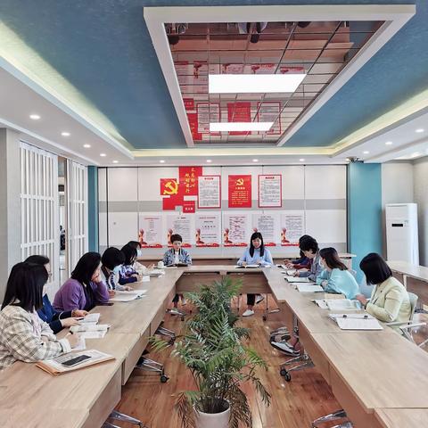人间四月芳菲尽，育二教研意正浓——三年级语文教研活动之小专题研讨(一)