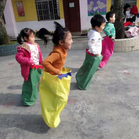 幼儿园一日生活