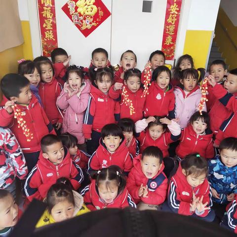 喜迎新年之北城幼儿园中一班《过年了》系列活动