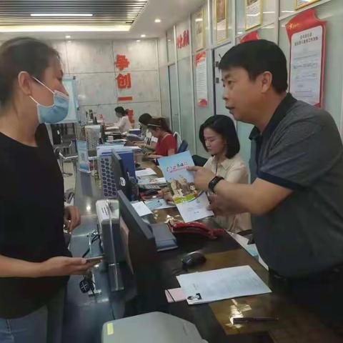 领导沉下去 满意度升上来——青年路街道党工委书记带头开展提升群众满意度工作