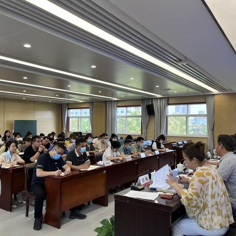 青年路街道组织召开九个方面重点工作上半年总结调度暨下半年工作安排会议