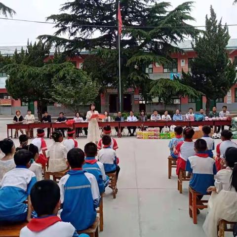 点亮希望   奉献爱心