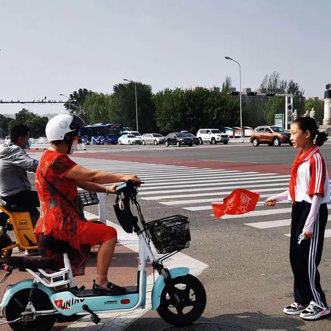 创建文明城市  我们在行动