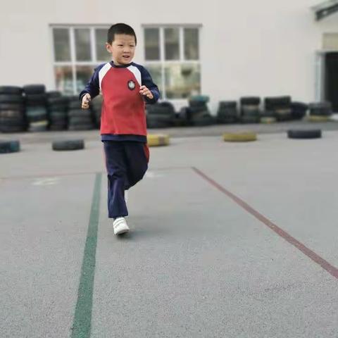 滨河幼儿园中二班—马源辰个人成长足迹