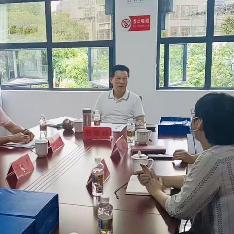 儋州市政协主席谢雄峰莅临那大镇军屯村调研指导巩固扩展脱贫攻坚成果同乡村振兴有效衔接工作