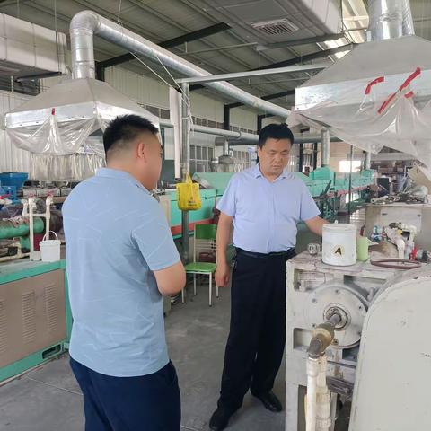 威县应急管理局对辖区内企业进行执法检查