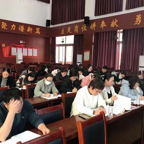 凝心聚力，备战期中考试----思源实验学校英语组教研活动纪实