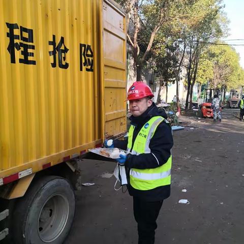 向“逆行者”致敬