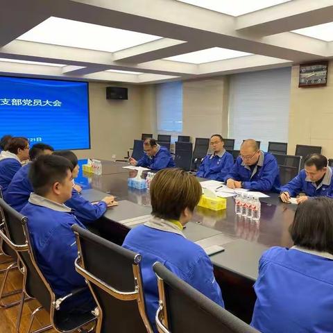 打铁还需自身硬      争做企业排头兵