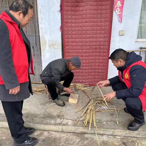 积极应对冰冻雨雪天气——入户走访暖人心