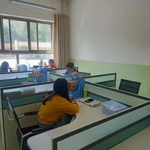 榆盘镇中心小学数学组第二周教研活动